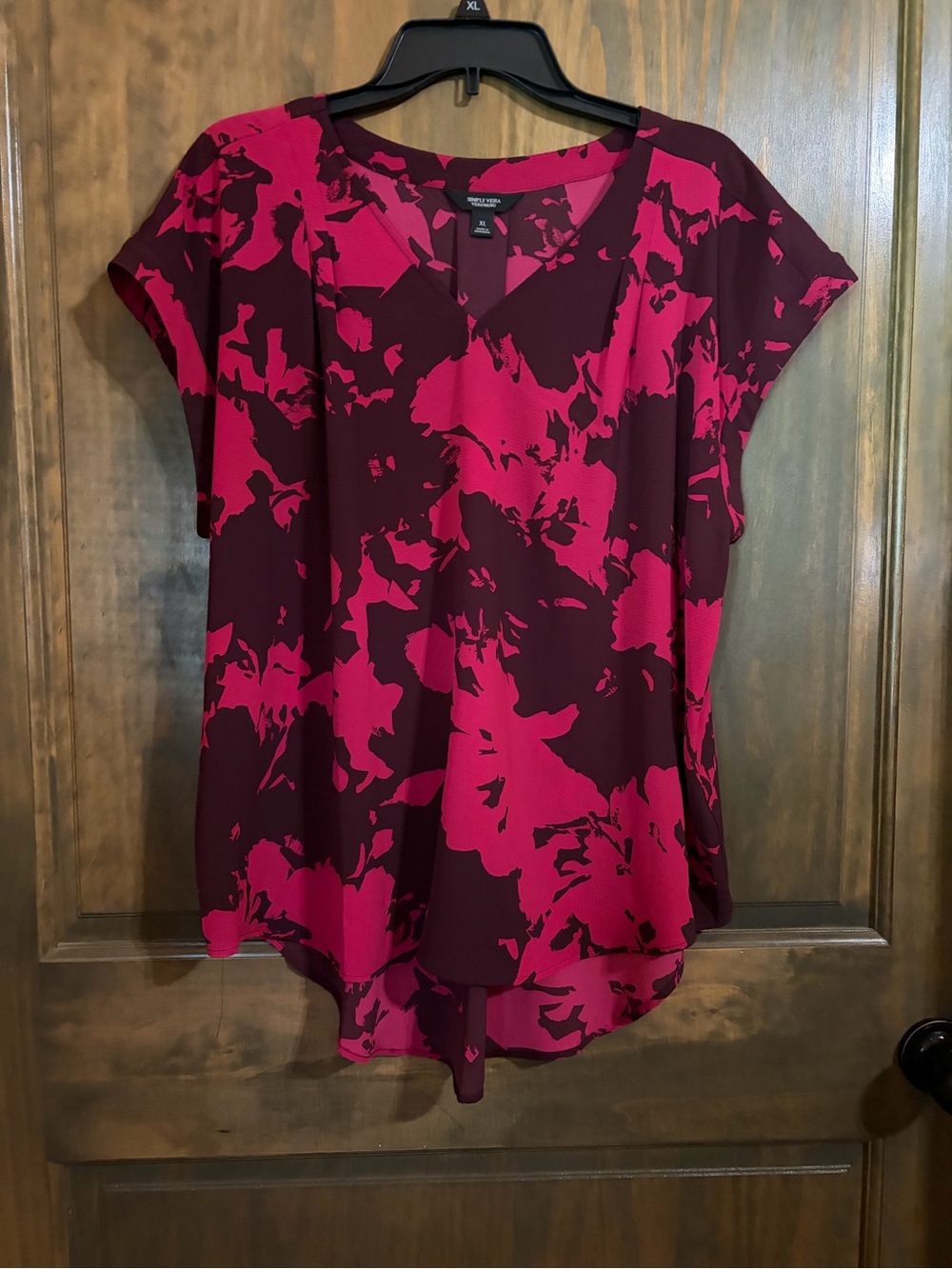 Simply Vera Vera Wang Burgundy and Pink Floral Blouse